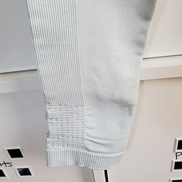 GYMSHARK Ombre Women’s Legging Size Small - Picture 7 of 9